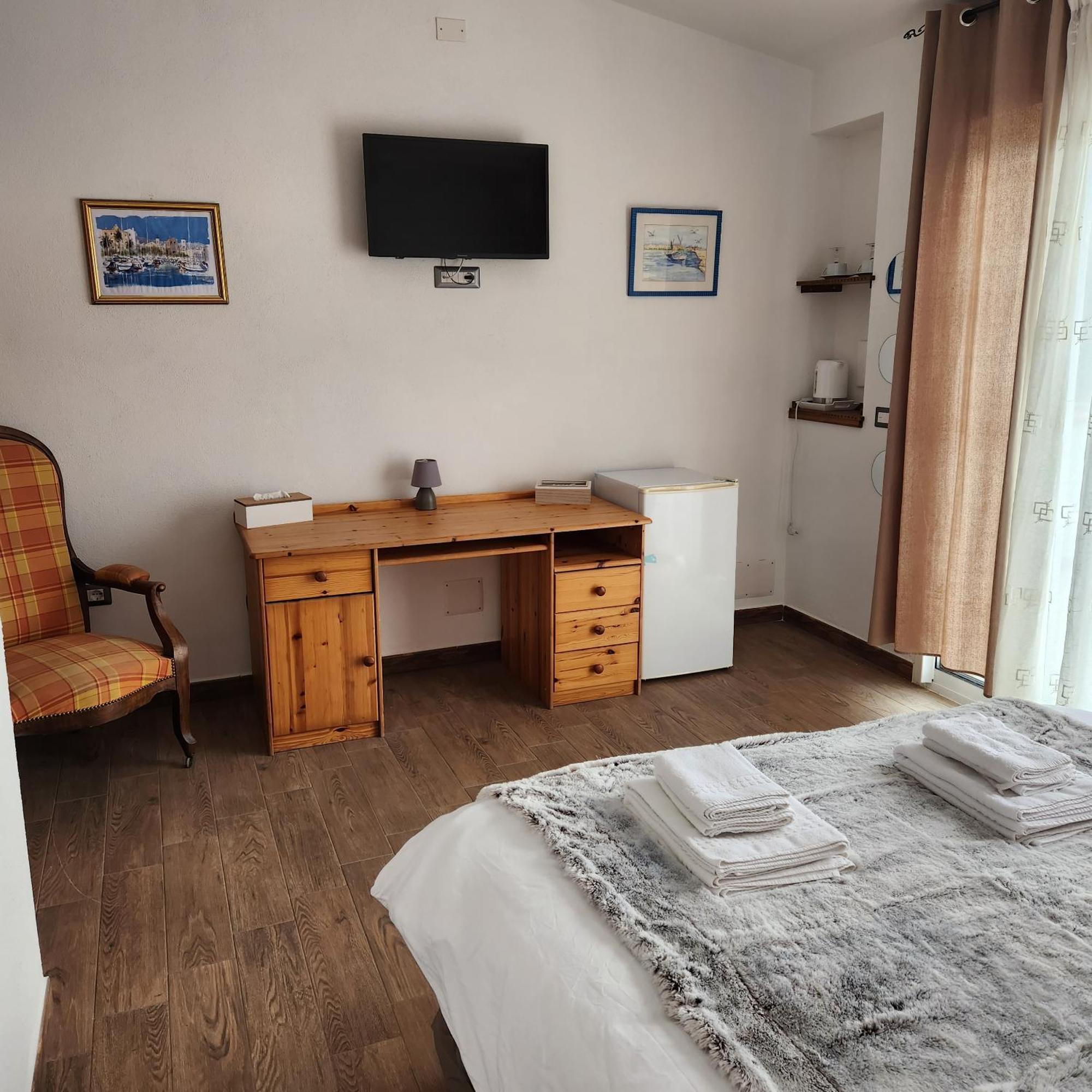 Iloghe Di Marras Hotel Loculi Bagian luar foto